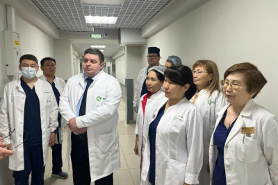 Главный невролог России оценил работу якутских врачей по оказанию помощи при инсультах / ЯСИА   