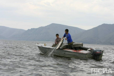 В северных районах Якутии закрыли навигацию для маломерных судов / ЯСИА   