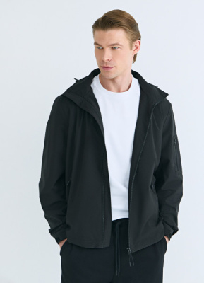 Лёгкая куртка, Черный