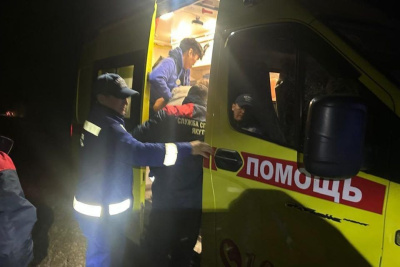 В Якутии спасатели вывезли из леса мужчину, которому потребовалась помощь врачей / ЯСИА   Республика Саха (Якутия)