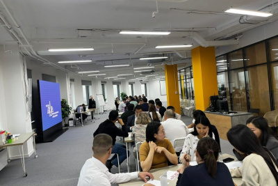 В Якутске представители республиканских министерств и ведомств сразились в интеллектуальной игре / ЯСИА Якутск Якутск Республика Саха (Якутия)