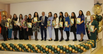 Сегодня профессиональный праздник отмечают дошкольные работники /    