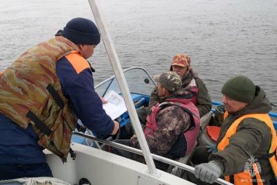 Более 30 правонарушений выявлены в Якутии во время четвертого этапа акции безопасности на воде  / ЯСИА   Республика Саха (Якутия)