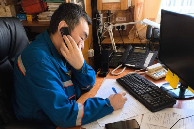 Энергетики восстанавливают электроснабжение в Амгинском районе Якутии / ЯСИА   