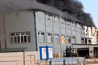 В селе Капитоновка загорелось складское помещение производственного цеха / Мария Горохова   