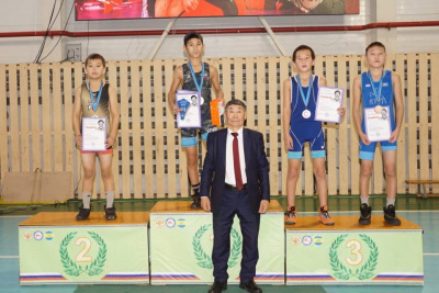 Более 200 юных борцов стали участниками турнира на призы Василия Гоголева в Якутии / Дьулустаан Сергеев   Республика Саха (Якутия)