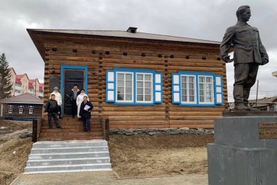 В Якутии завершили реставрацию Дома-музея Серго Орджоникидзе / Майя Гоголева   Республика Саха (Якутия)