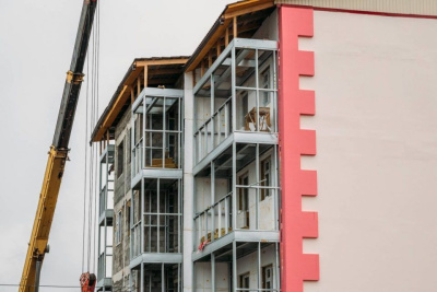 В семи районах Якутии до конца года построят 15 домов для переселения из аварийного фонда / ЯСИА   