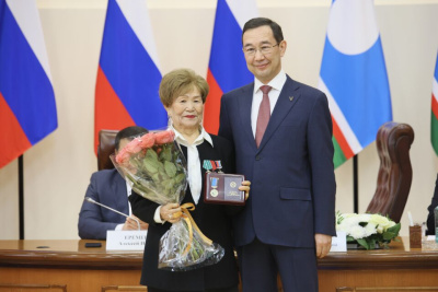 В Якутии отметили 25-летие образования Высшего Совета старейшин региона / ЯСИА   