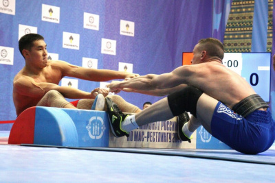 Мас-рестлеры Якутии прошли в финал чемпионата России / Дьулустаан Сергеев   