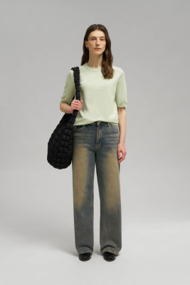 Легкий джемпер полуприлегающего кроя с коротким ру