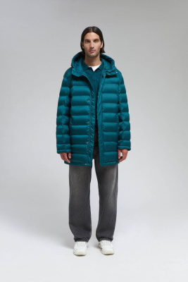 Утепленное полупальто с капюшоном