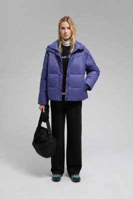 Пуховик со съемным капюшоном