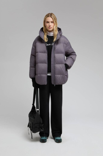 Удлиненный пуховик с капюшоном