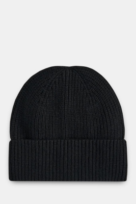 Шапка из шерсти