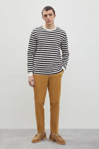 Брюки чинос из смесового хлопка