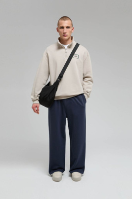 Толстовка с воротником на молнии