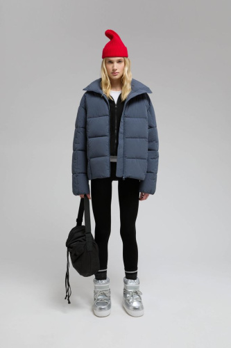 Пуховик с воротником-стойкой и съемным капюшоном