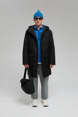 Утепленное пальто с накладными карманами