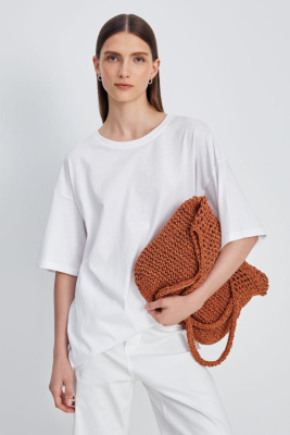 Футболка oversize силуэта