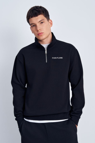 Толстовка на молнии с воротником-стойкой