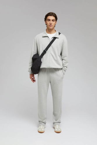 Трикотажные брюки прямого кроя