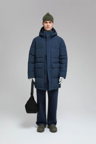 Утепленная куртка с капюшоном
