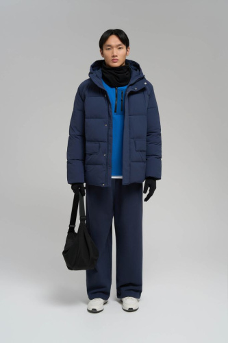 Утепленная куртка с капюшоном