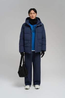 Утепленная куртка с капюшоном