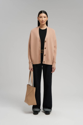 Кардиган свободного кроя с v-вырезом