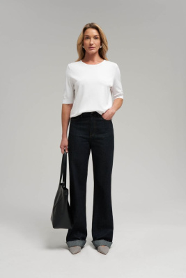 Легкий джемпер прямого кроя с коротким рукавом