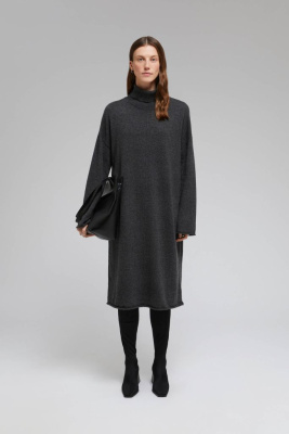 Вязаное платье с шерстью и кашемиром