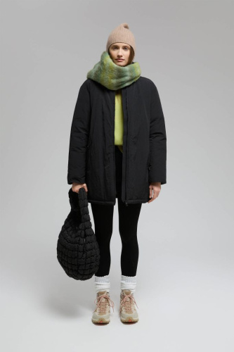 Утепленная куртка с капюшоном