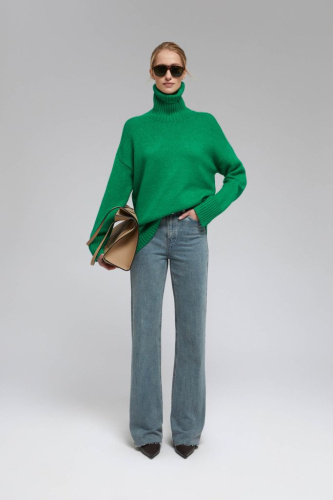 Свитер с шерстью