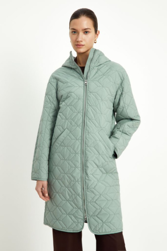 Полупальто утепленное с капюшоном