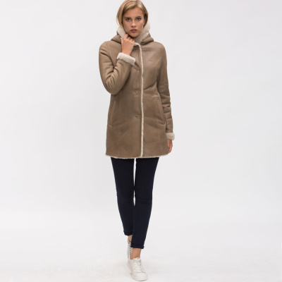 Женская куртка Lacoste