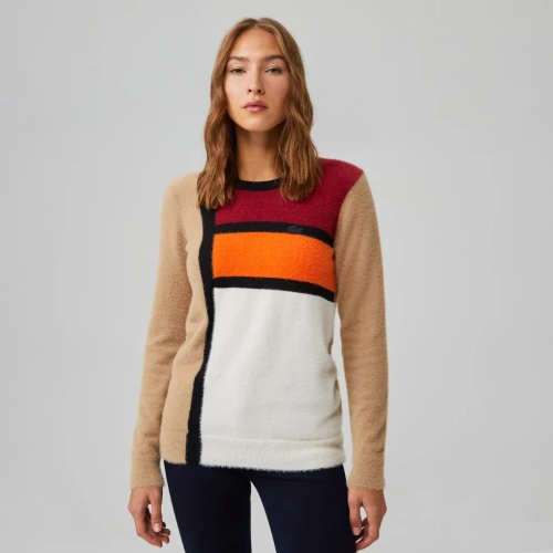 Женский свитер Lacoste