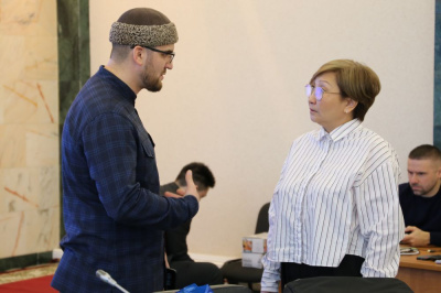 Лекторы из Москвы и Екатеринбурга проводят курсы по основам реализации национальной политики России /    