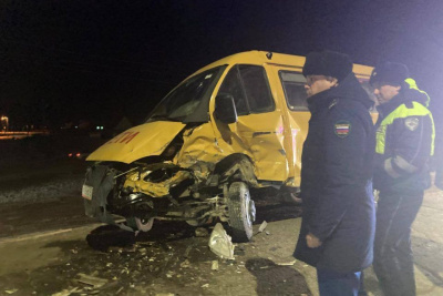 В Тулагино произошло ДТП с микроавтобусом, в котором находилось восемь детей UPD / ЯСИА   