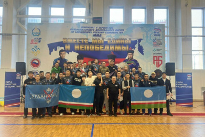 25 медалей завоевала сборная Якутии на чемпионате Дальнего Востока по смешанным единоборствам / Дьулустаан Сергеев   