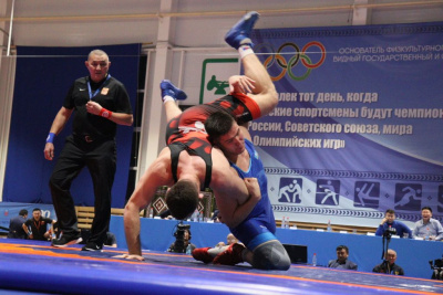 В предстоящие выходные в Таттинском улусе состоится чемпионат Якутии по вольной борьбе / Дьулустаан Сергеев   