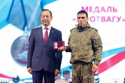 Государственные награды вручили воинам-якутянам на Втором антифашистком форуме в Якутске / Дьулустаан Сергеев Якутск Якутск Республика Саха (Якутия)