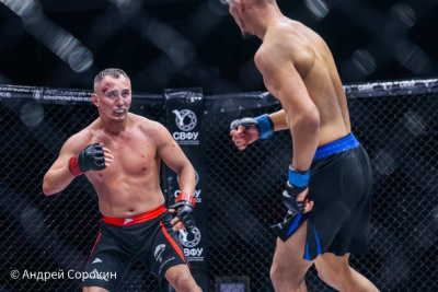 Президент Eagle FC назвал бой якутянина Алексея Пасторова лучшим в турнире на Кубок Ил Дархана / Дьулустаан Сергеев Якутск Якутск Республика Саха (Якутия)