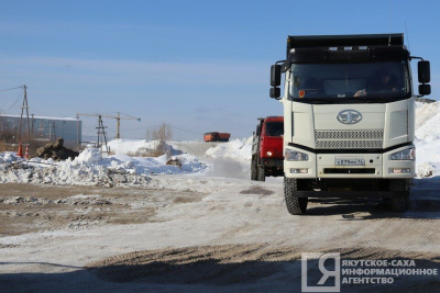 Профессия водителя-дальнобойщика стала самой высокооплачиваемой вакансией октября в ДФО / ЯСИА   