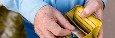 Граждане с невысоким доходом смогут открывать социальные вклады /    