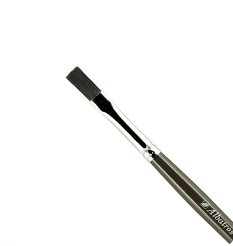 Кисть щетина №8 плоская Альбатрос "Художник" черная