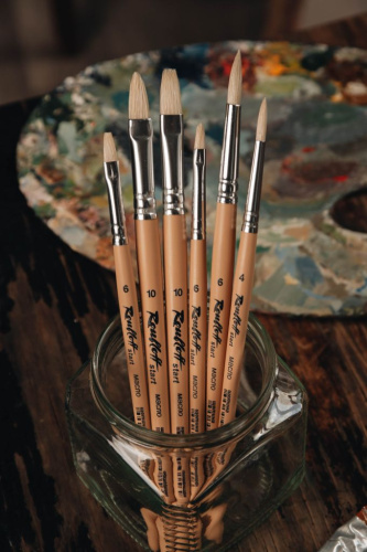 Кисть щетина плоская Roubloff "start" ручка короткая, бежевая матовая, серебристая обойма