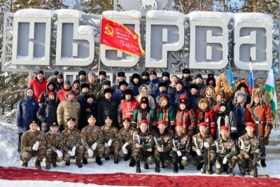 Эстафета «Знамя Победы» достигла Нюрбинского района Якутии / ЯСИА   