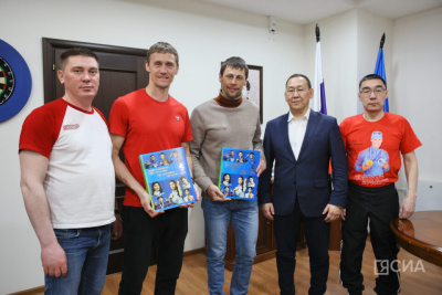 Олимпийские чемпионы Никита Крюков и Александр Бессмертных обсудили развитие лыжного спорта в Якутии / Мария Горохова   