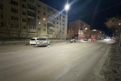 Пять человек пострадали в двух ДТП в Якутске за сутки / ЯСИА   